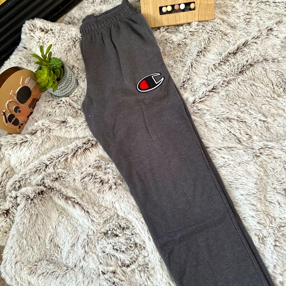 Men’s - Champion sweatpants - Small